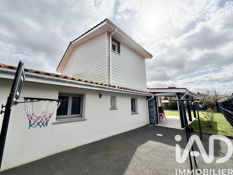 Maison - 123 m² - 6 pièces