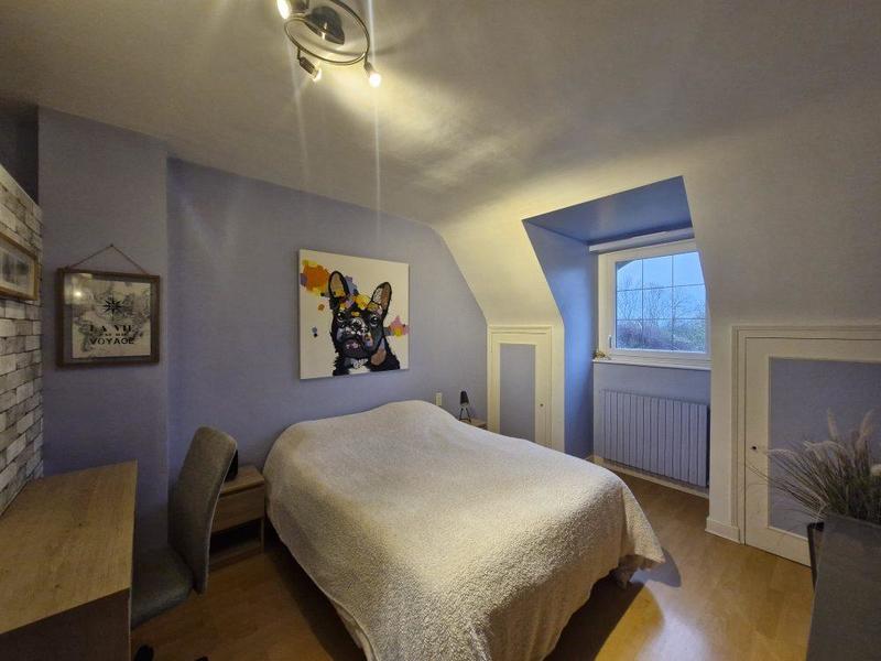 Maison - 189 m² - 9 pièces