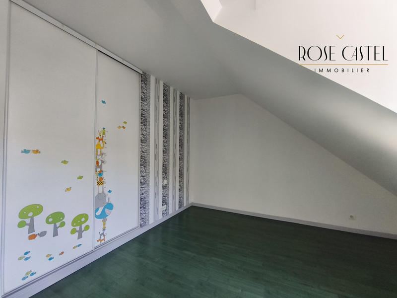 Maison ancienne - 204 m² - 8 pièces