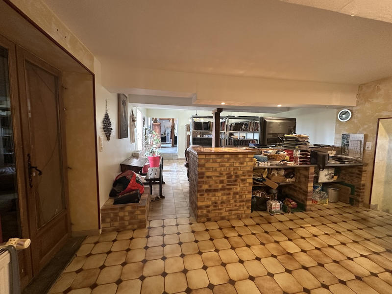 Maison - 230 m² - 7 pièces