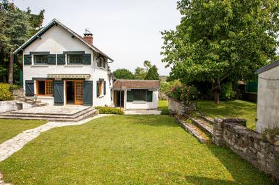 Maison - 166 m² - 6 pièces