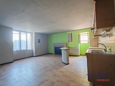 Maison - 143 m² - 5 pièces
