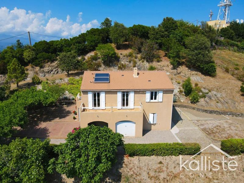 Maison - 87 m² - 5 pièces