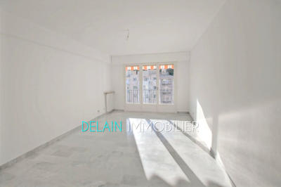 Appartement - 86 m² - 4 pièces