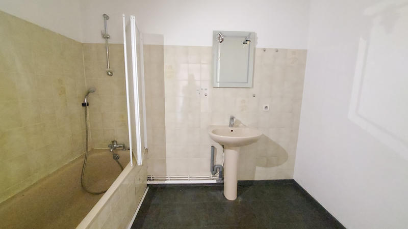 Appartement - 77 m² - 3 pièces