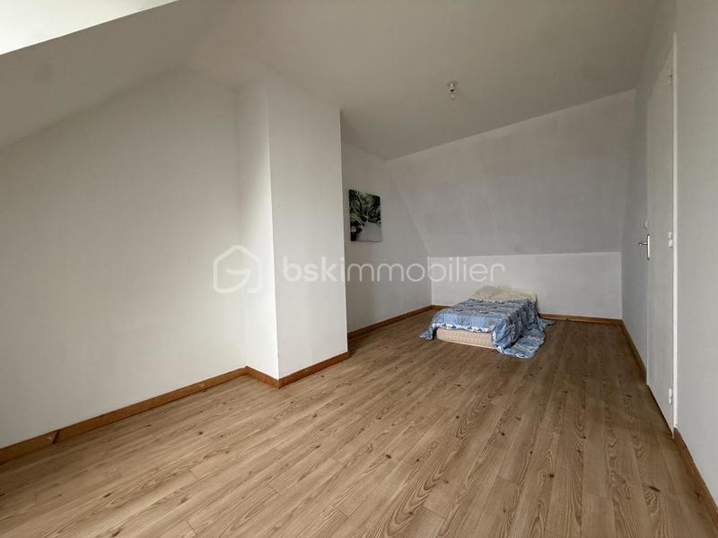 Maison - 104 m² - 4 pièces