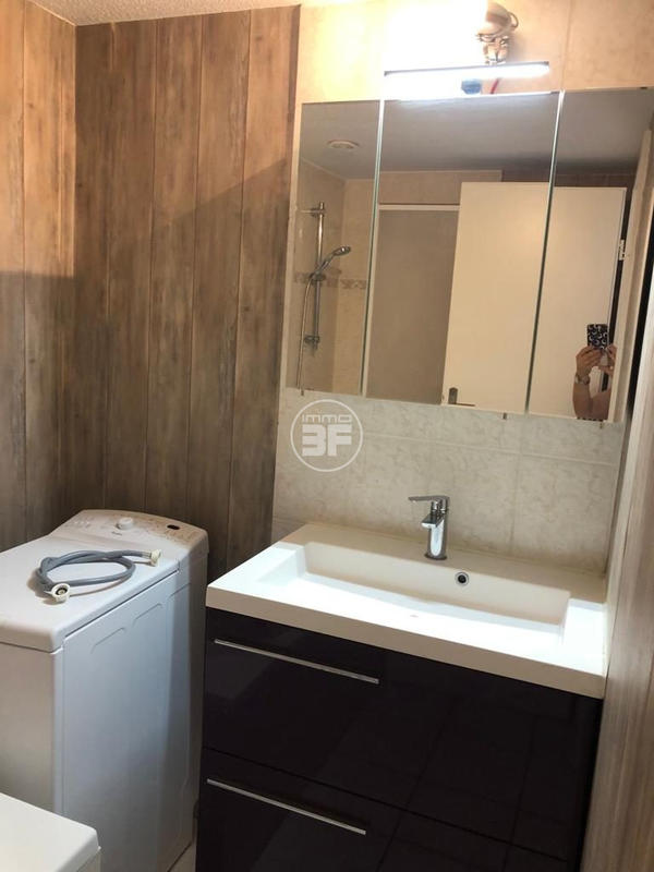 Immeuble - 230 m² - 2 pièces