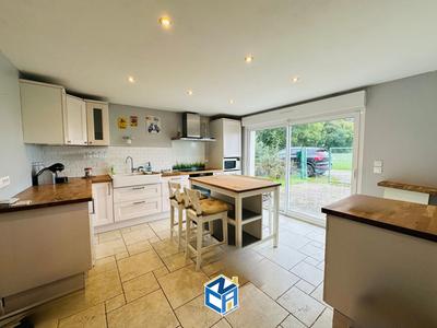 Maison - 148 m² - 6 pièces