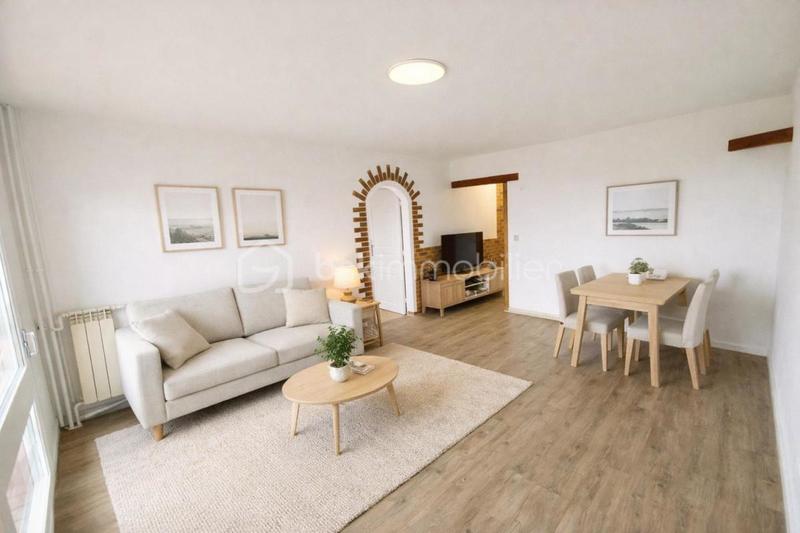 Appartement - 80 m² - 4 pièces