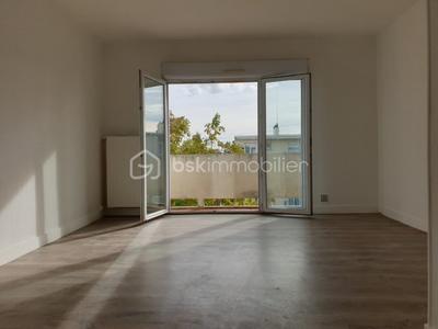 Appartement - 65 m² - 4 pièces