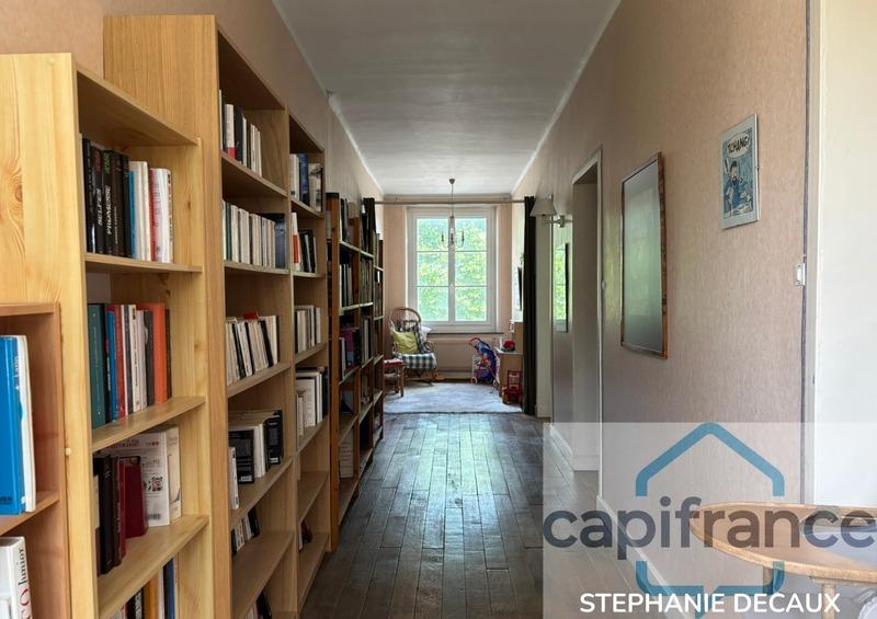 Maison - 315 m² - 13 pièces