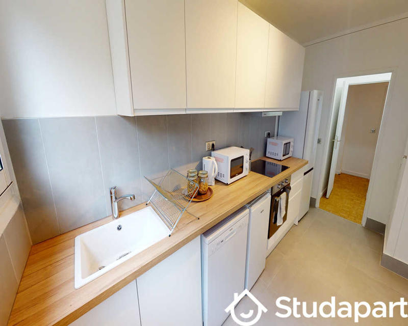 Chambre - 120 m² - 1 pièce