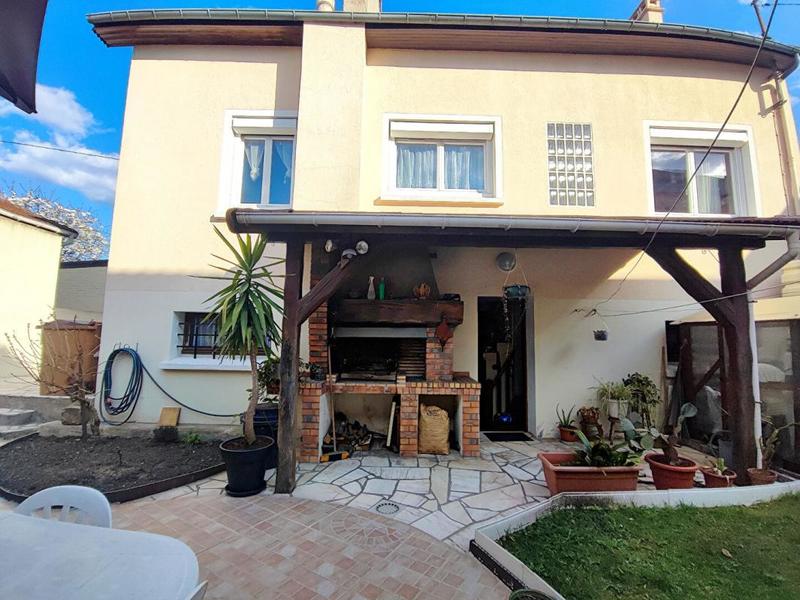 Maison - 150 m² - 6 pièces