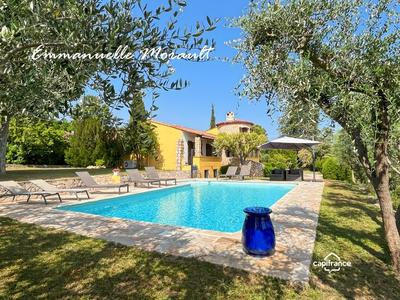 Propriété - 267 m² - 8 pièces