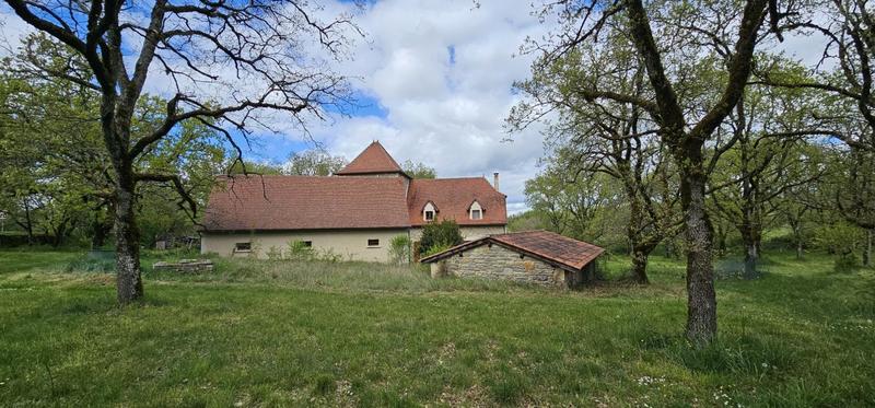 Maison - 228 m² - 7 pièces