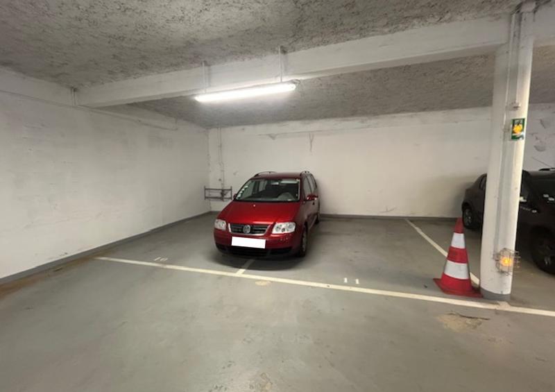 Parking / Garage - 13 m²