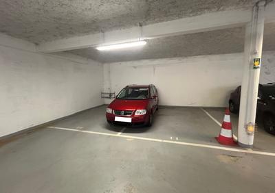 Parking / Garage - 13 m²