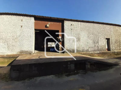 Entrepôt - 2 173 m²