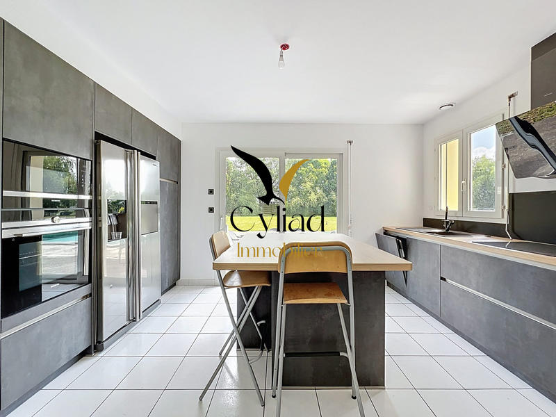 Maison contemporaine - 151 m² - 6 pièces