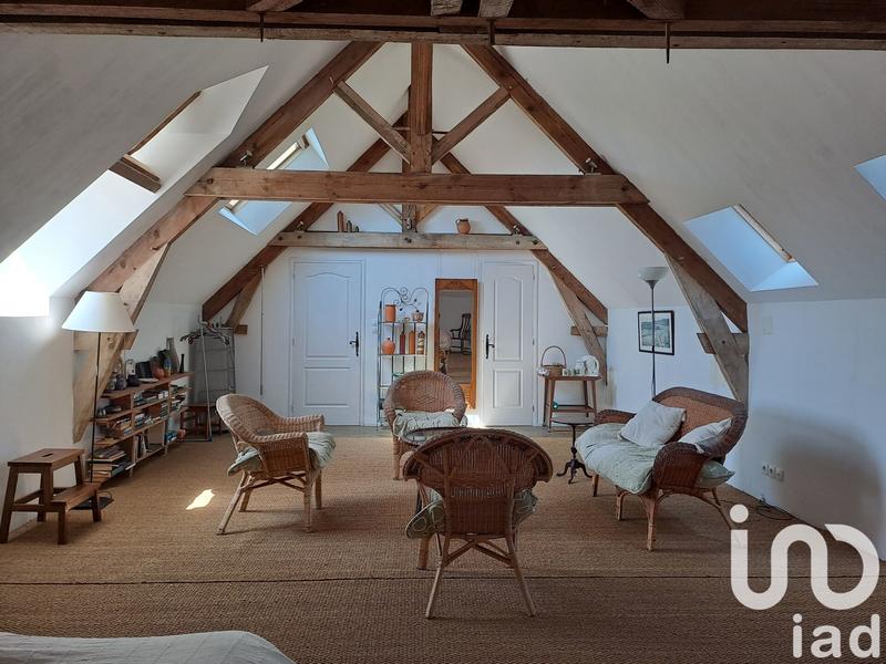 Maison - 280 m² - 12 pièces