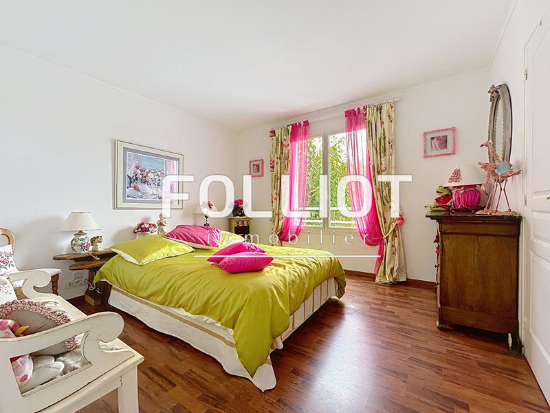 Maison - 185 m² - 5 pièces