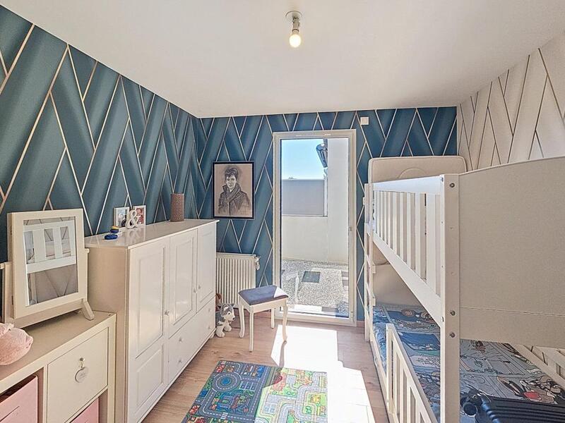 Villa - 121 m² - 6 pièces