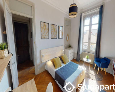 Chambre - 80 m² - 1 pièce