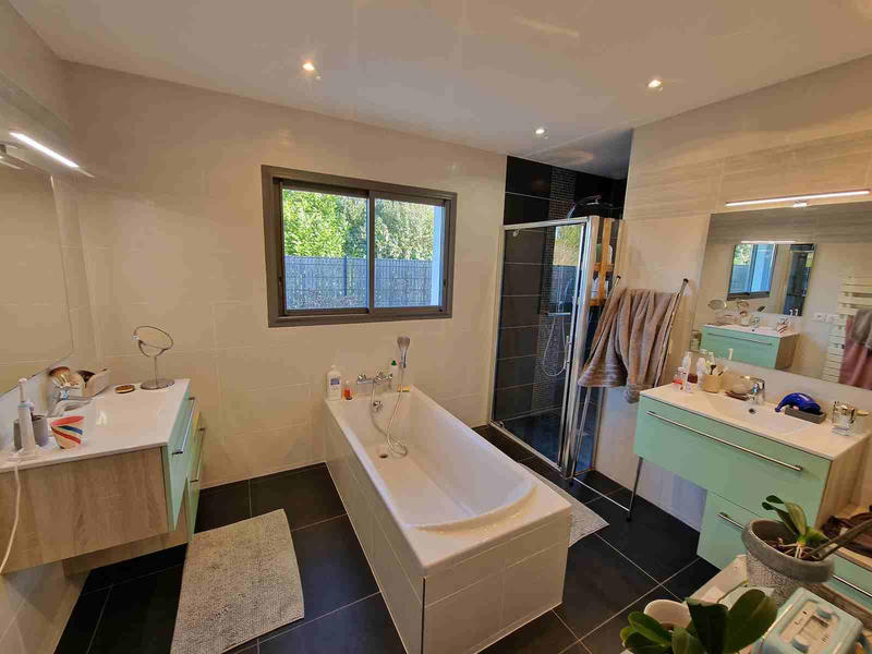 Maison - 186 m² - 6 pièces