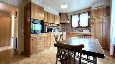 Maison - 132 m² - 8 pièces