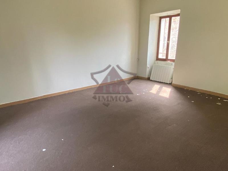 Maison - 200 m² - 9 pièces