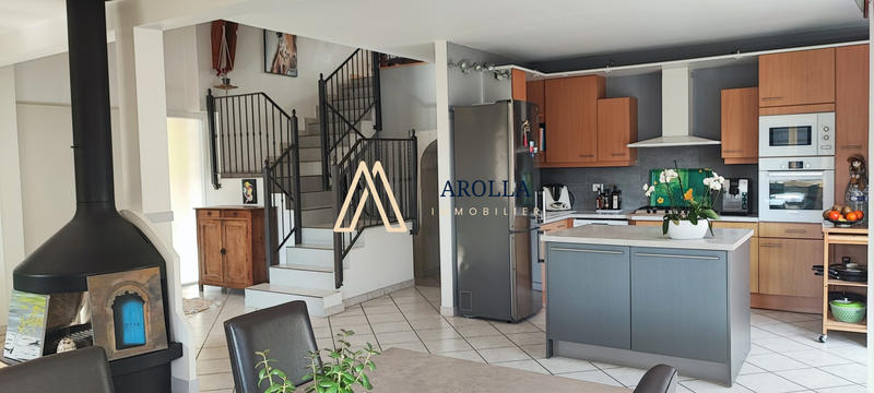 Maison ancienne - 236 m² - 10 pièces