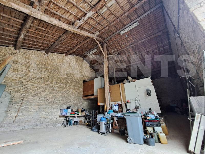 Maison - 275 m² - 8 pièces