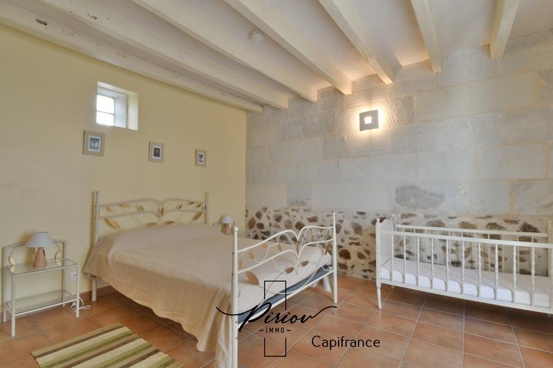 Propriété - 250 m² - 13 pièces