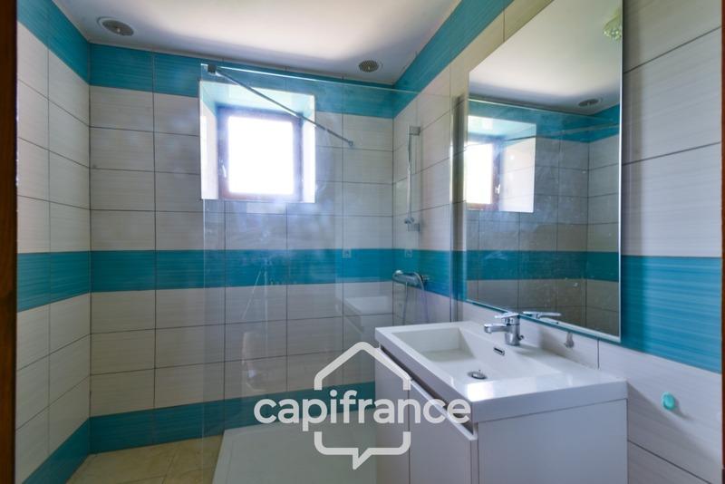 Maison - 257 m² - 10 pièces