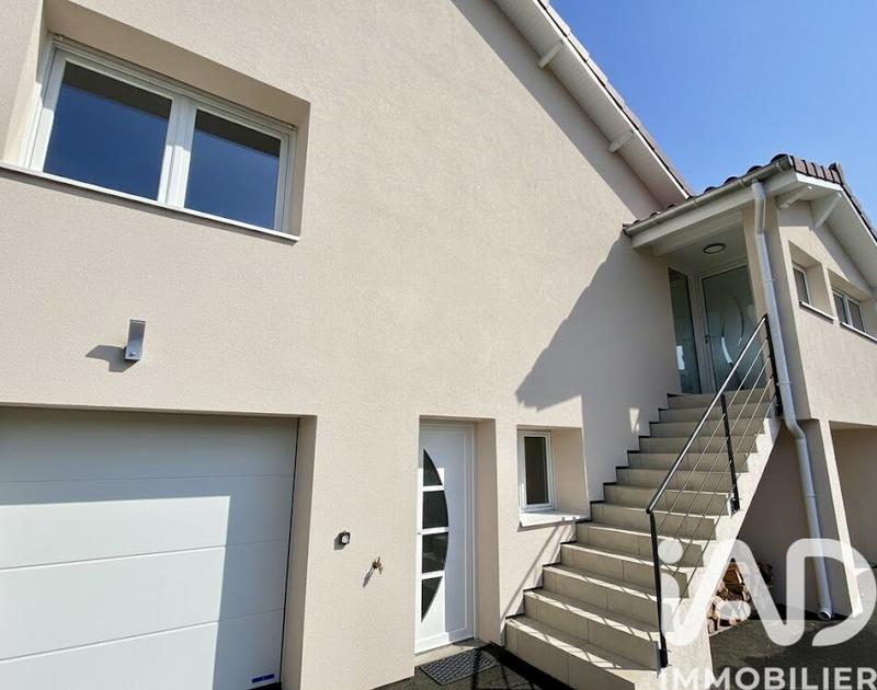 Maison - 231 m² - 9 pièces