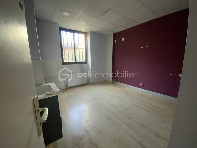 Local commercial - 149 m² - 7 pièces