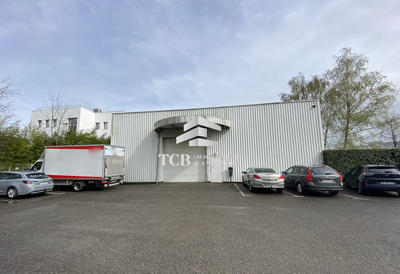 Local d'activités - 820 m²