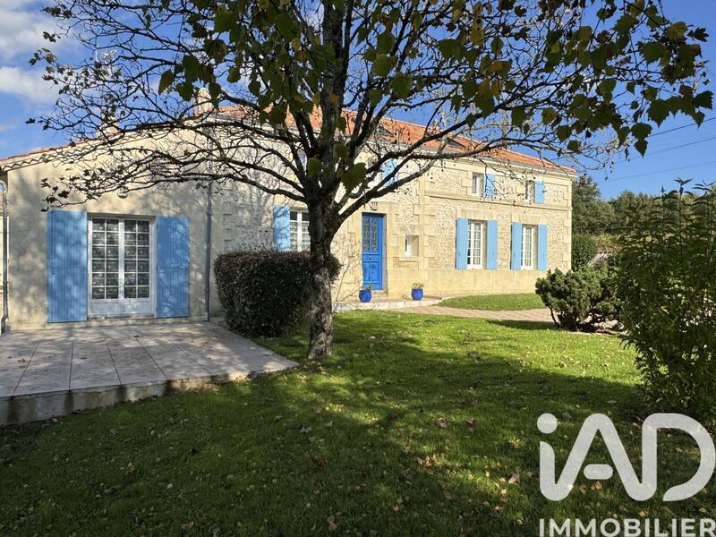 Maison - 236 m² - 13 pièces