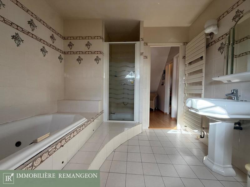 Longère - 238 m² - 9 pièces