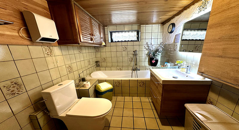 Corps de ferme - 211 m² - 7 pièces