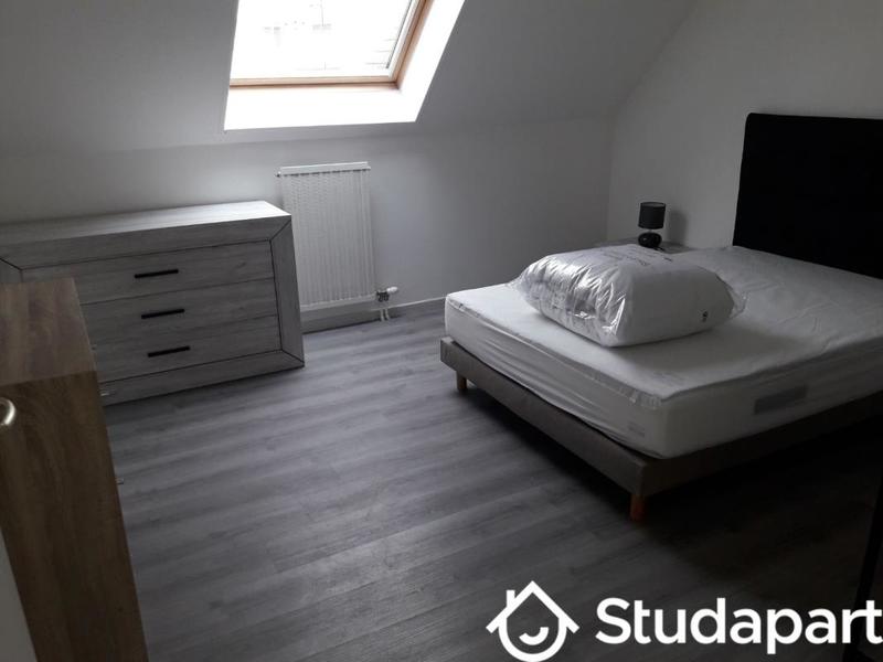 Chambre - 13 m² - 1 pièce