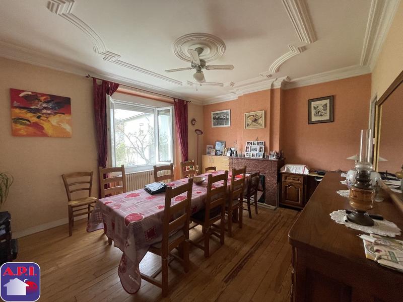 Maison - 137 m² - 6 pièces