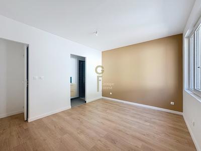 Appartement - 92 m² - 3 pièces