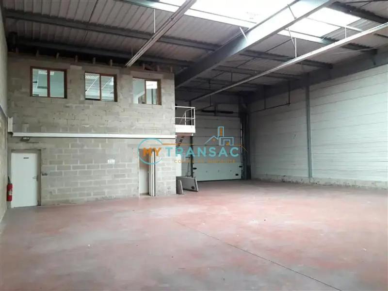 Entrepôt - 580 m²