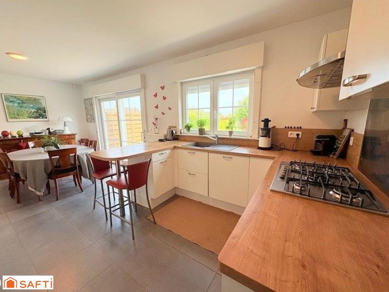 Maison - 118 m² - 8 pièces