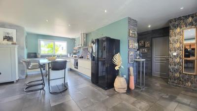 Maison - 130 m² - 5 pièces