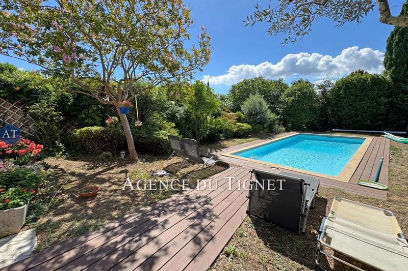 Maison - 102 m² - 4 pièces