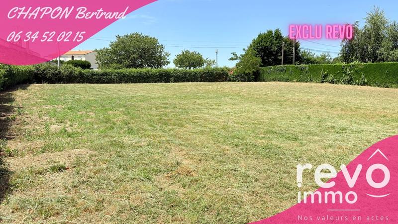 Terrain constructible - 1 600 m²