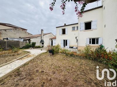 Maison de village - 217 m² - 7 pièces