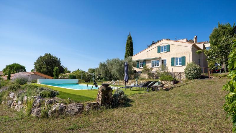 Propriété - 115 m² - 4 pièces